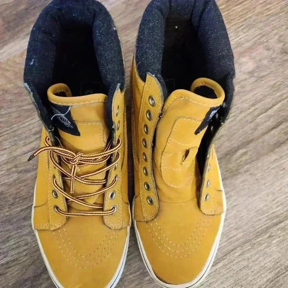 Vans yellow All Weather MTE shoe - unisex Mens 9 Womens 11 - Picture 7 of 10